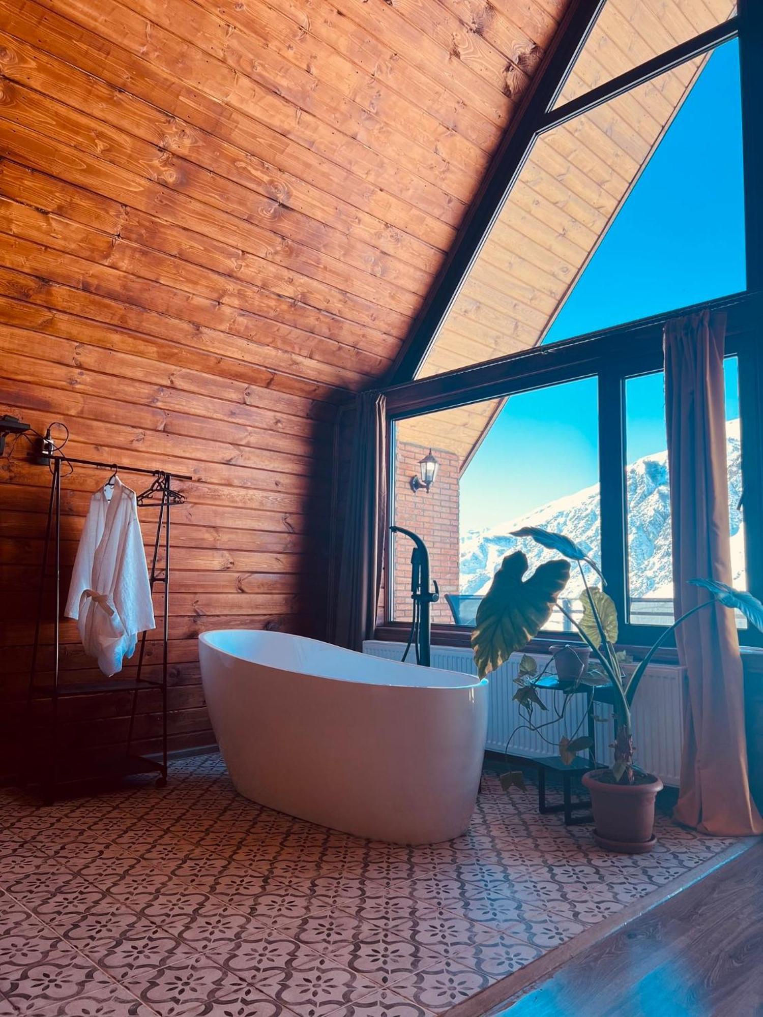 Kera Cottages Kazbegi Екстер'єр фото