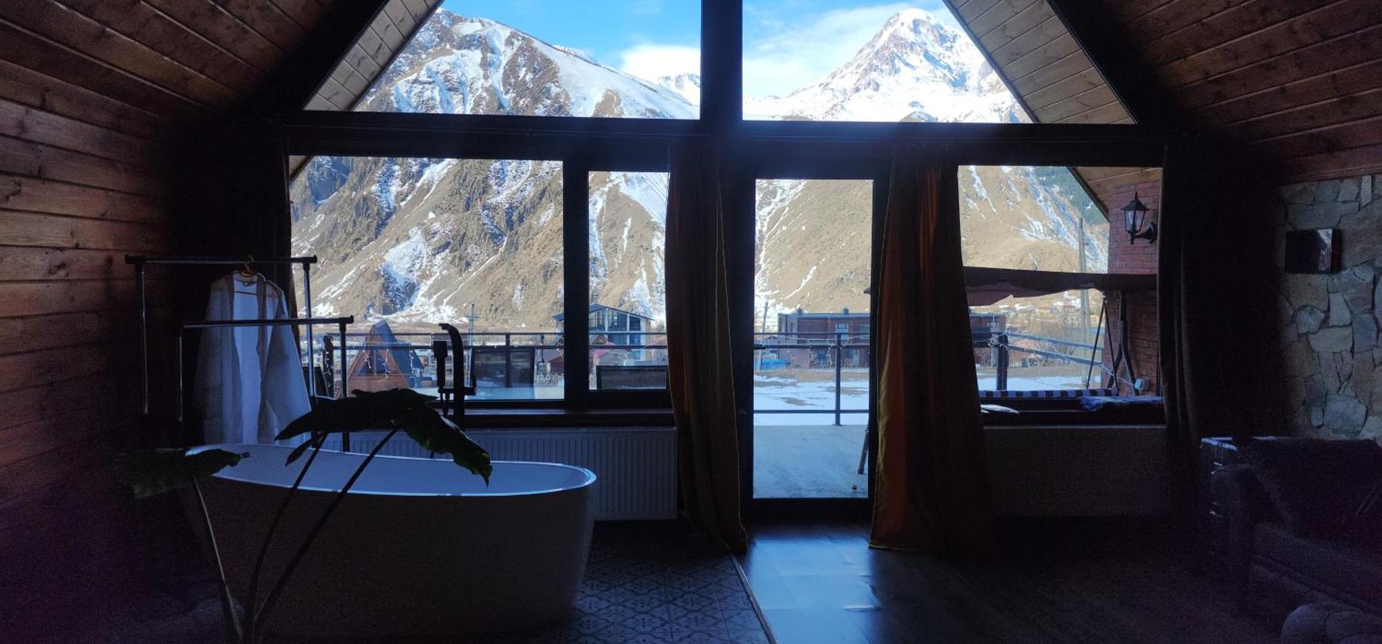 Kera Cottages Kazbegi Екстер'єр фото