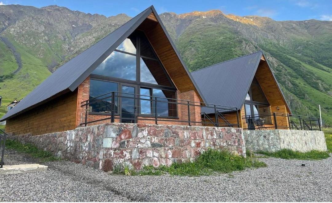 Kera Cottages Kazbegi Екстер'єр фото