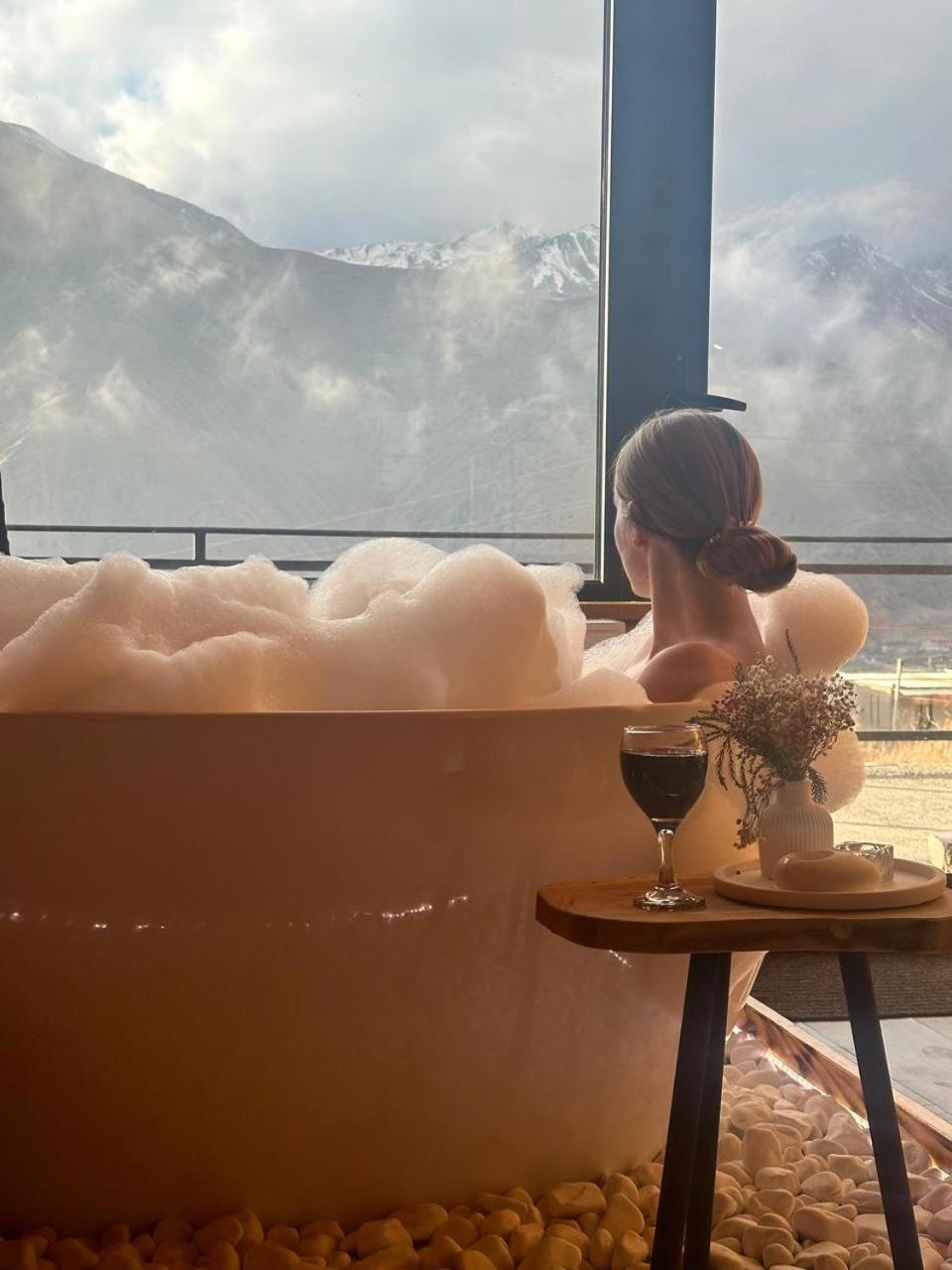 Kera Cottages Kazbegi Екстер'єр фото